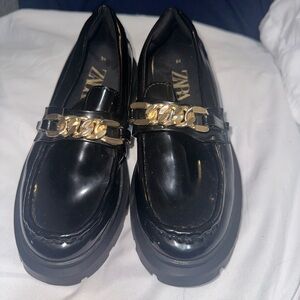Zara loafers with gold chain accent